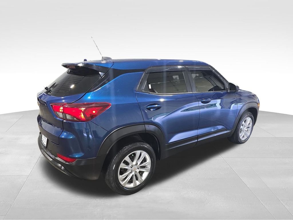 Used 2021 Blue Chevrolet LS image 5
