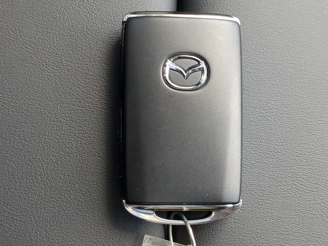 Used 2025 Deep Crystal Blue Mica Mazda Premium Plus Package image 23