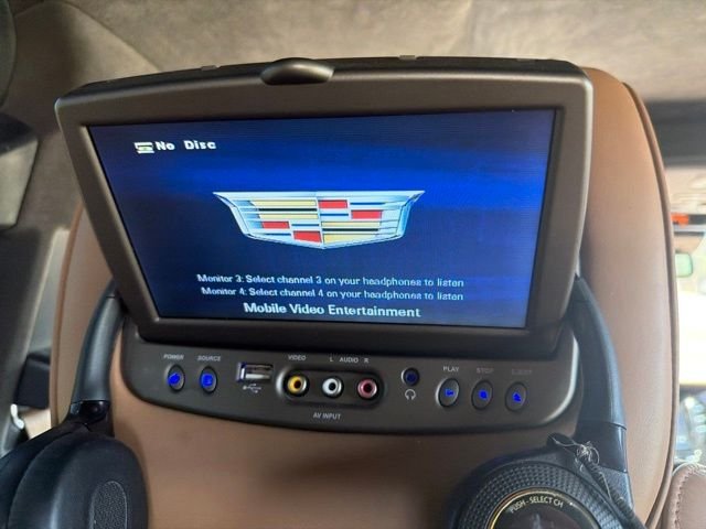 Used 2017 White Cadillac Platinum Edition image 14