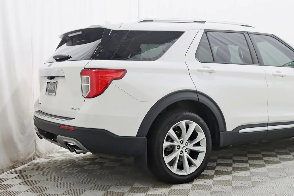 Used 2022 White Ford Platinum image 9