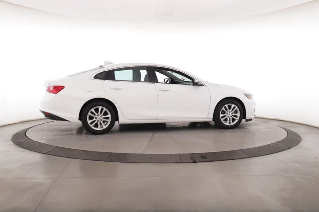 Used 2016 White Chevrolet LT image 7