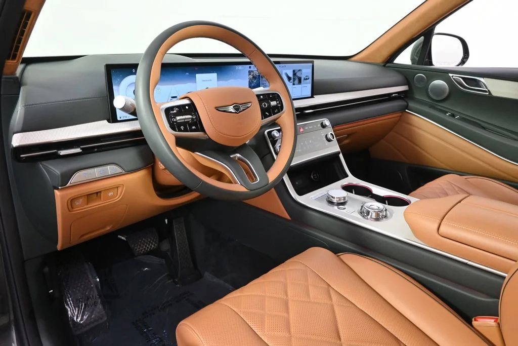 Used 2025  Genesis 3.5T Prestige image 11