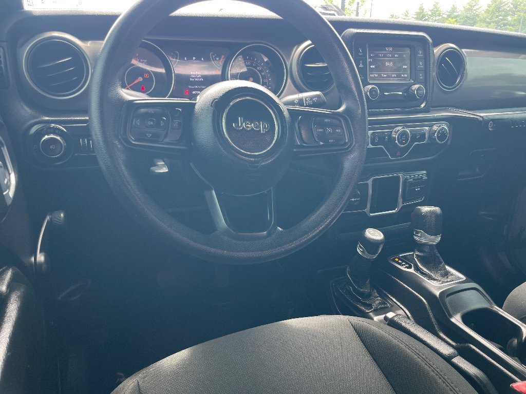 Used 2020 Sting-Gray Clearcoat Jeep Sport image 2