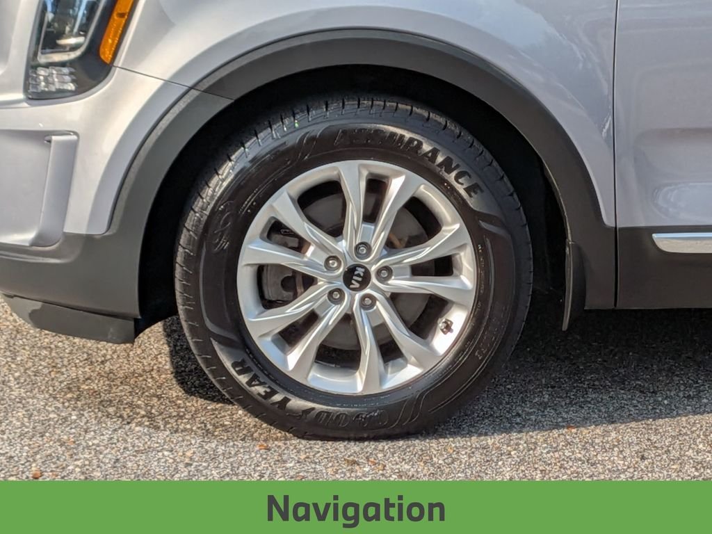 Used 2020 Everlasting Silver Kia LX image 12