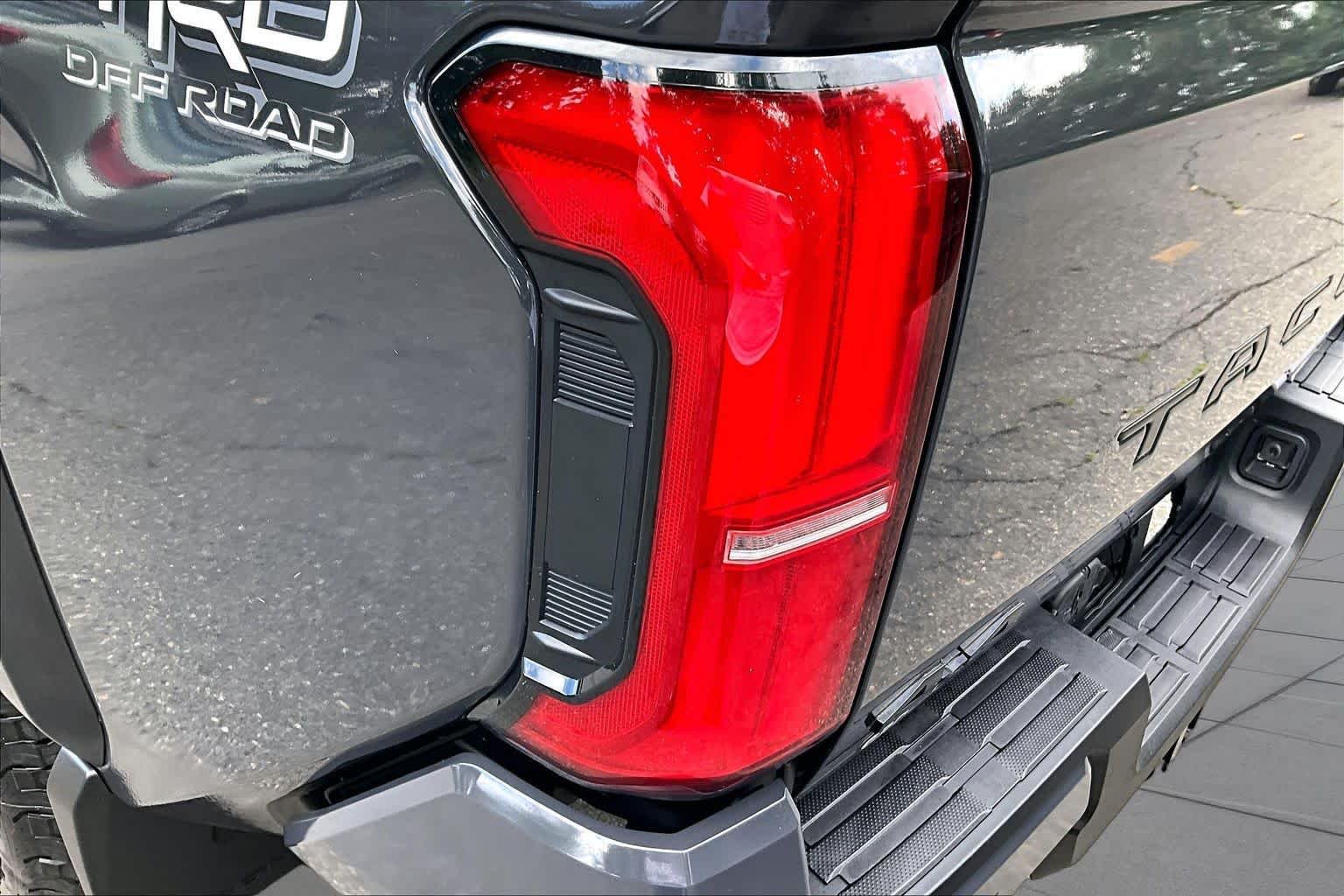 2025 Toyota Tacoma TRD Off Road - Photo 26