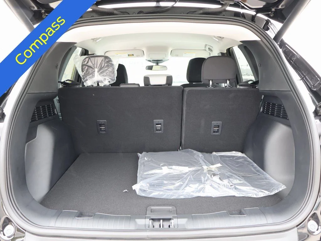New 2026 Agate Black Metallic Ford Active® image 14