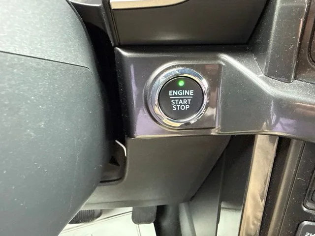 Used 2023 Silver Ford XLT image 37