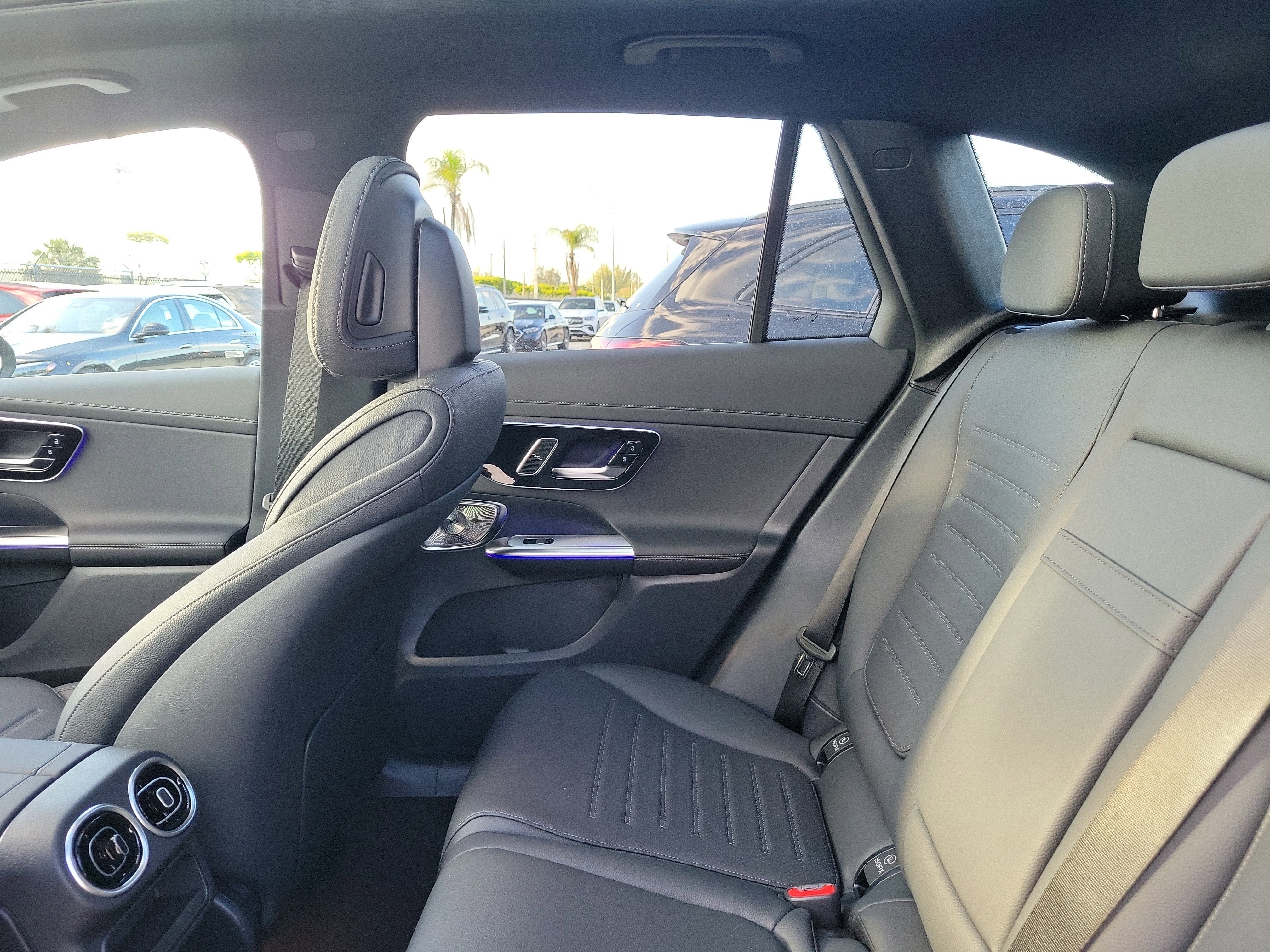 New 2026 MANUFAKTUR Alpine Grey Mercedes-Benz GLC 300 image 42