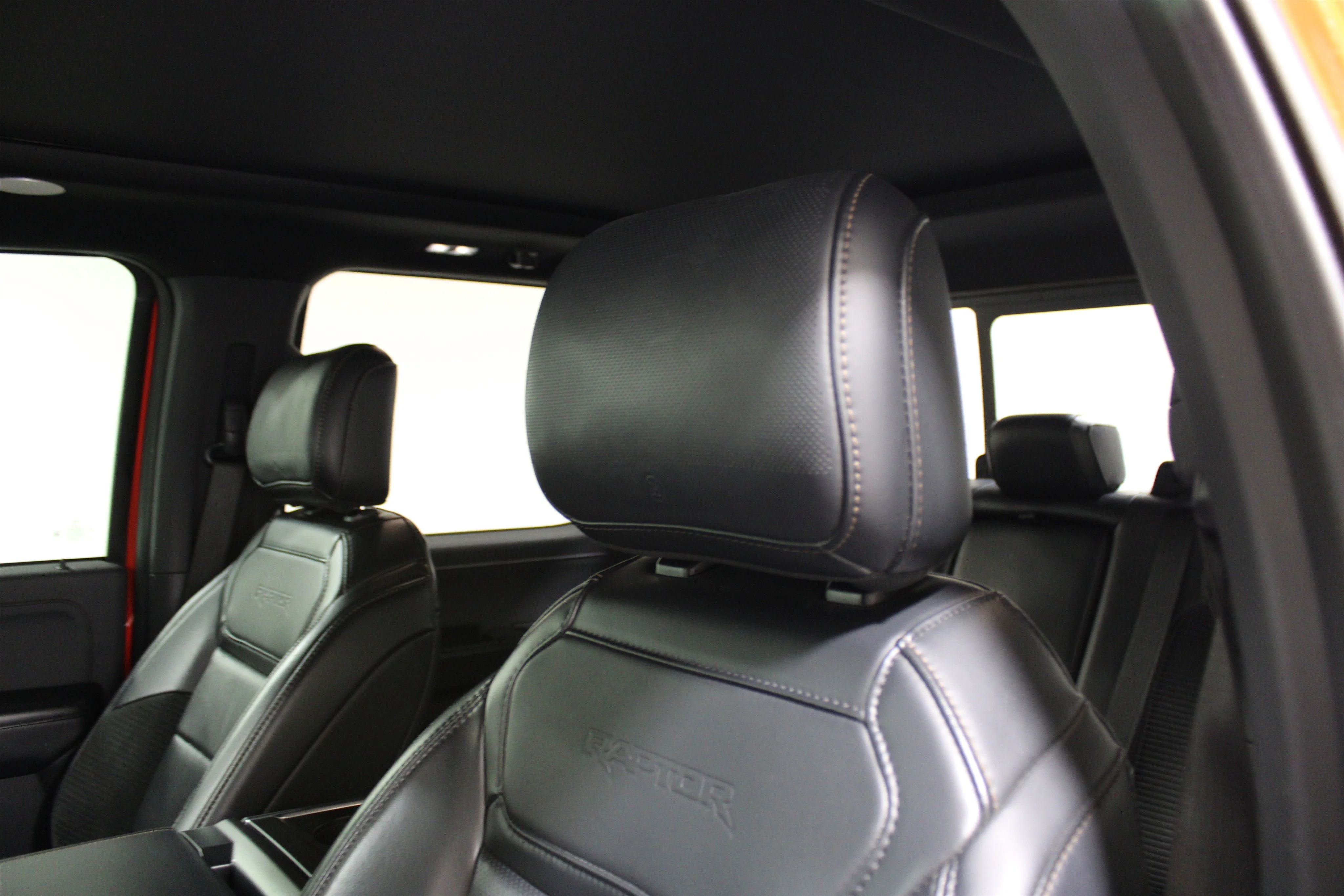 Used 2022 ORANGE Ford Raptor image 5