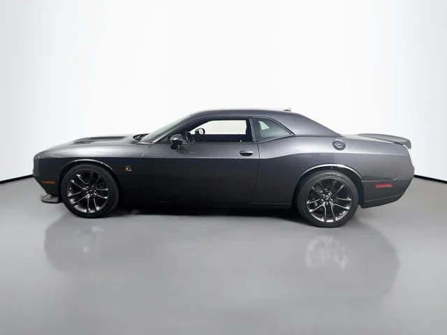 2022 Dodge Challenger R/T - Photo 6