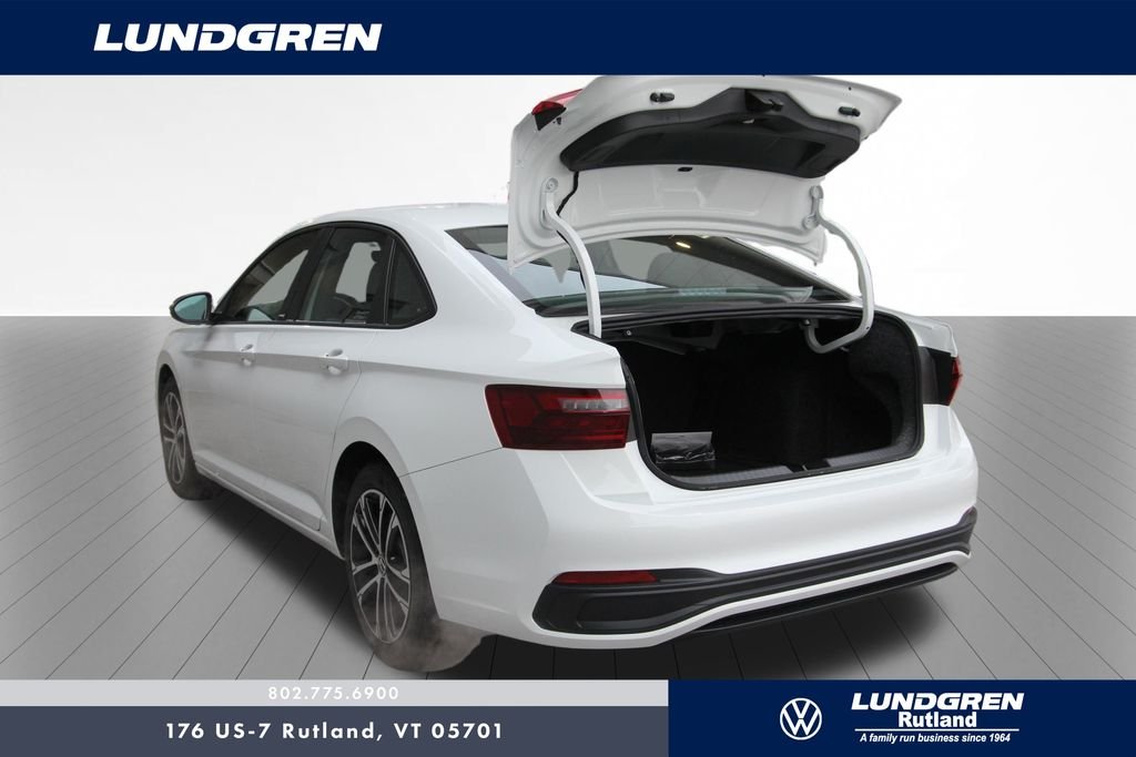 2026 Volkswagen Jetta Sport - Photo 6