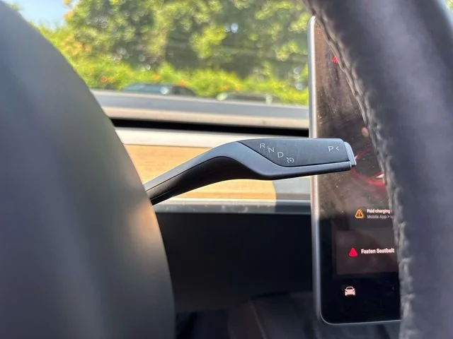 Used 2022 Red Tesla Long Range image 31