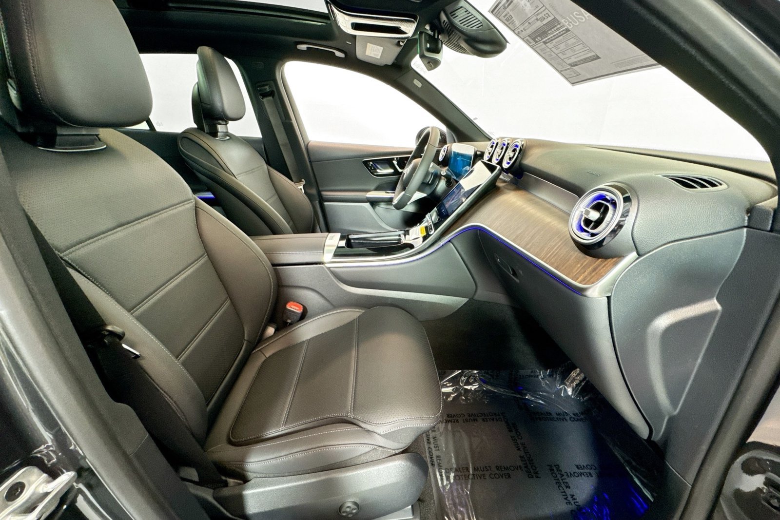 New 2026 Graphite Grey Metallic Mercedes-Benz GLC 300 image 26