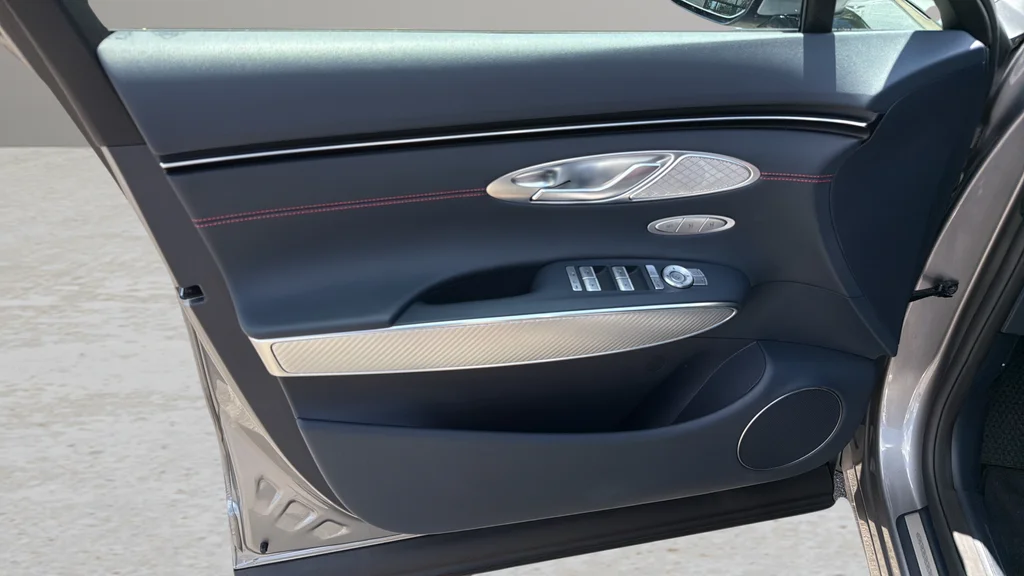 2025 GENESIS GV70 Sport - Photo 10