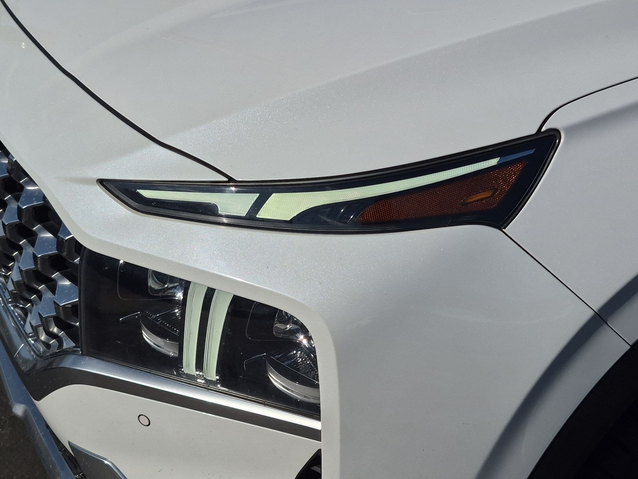 Used 2021 Quartz White Hyundai Limited image 10