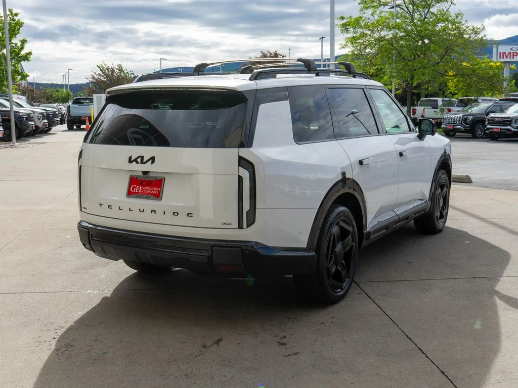 New 2027 Glacial White Pearl Kia X-LINE SX image 7