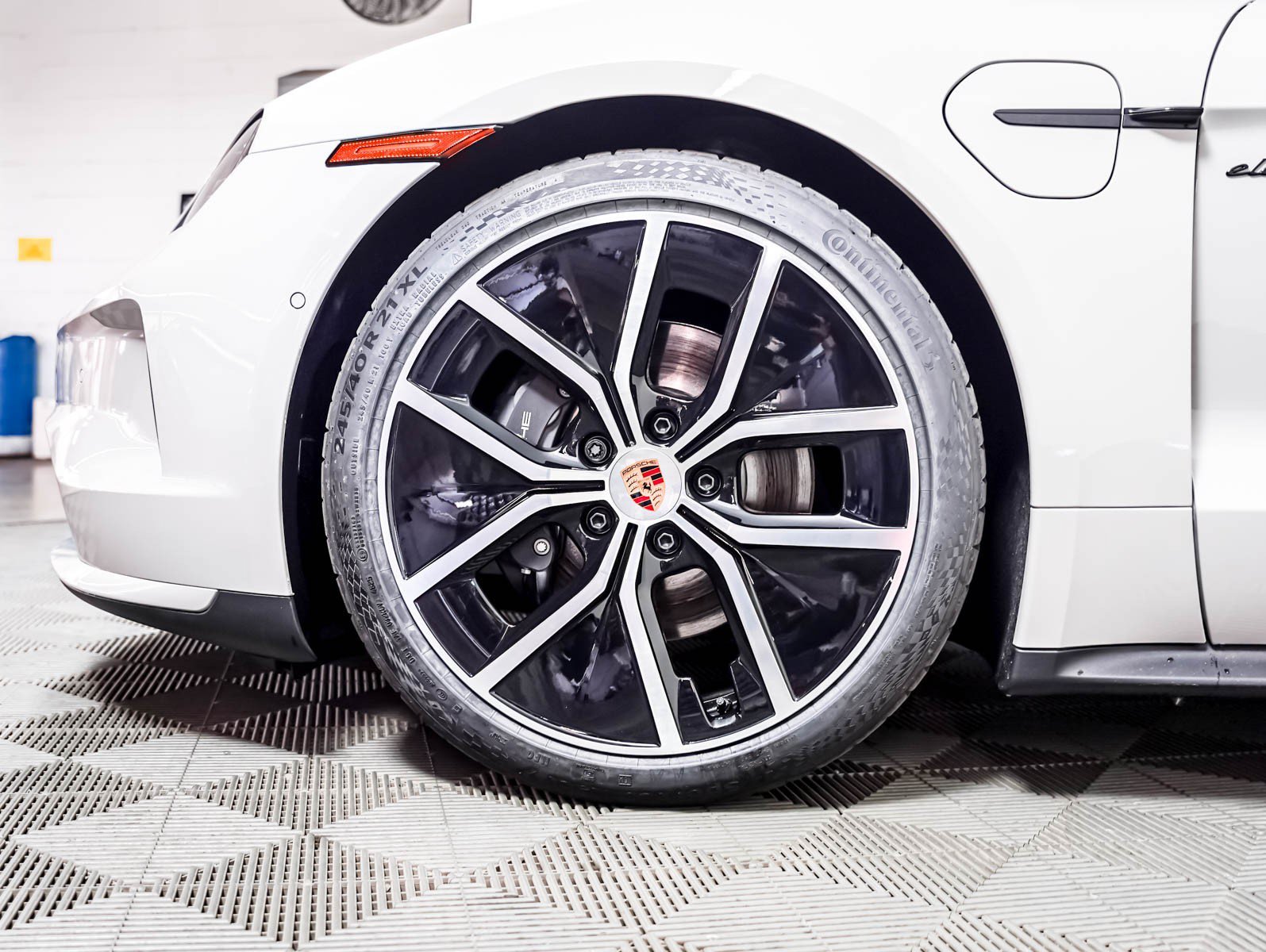 New 2026 CHALK Porsche Black Edition image 13