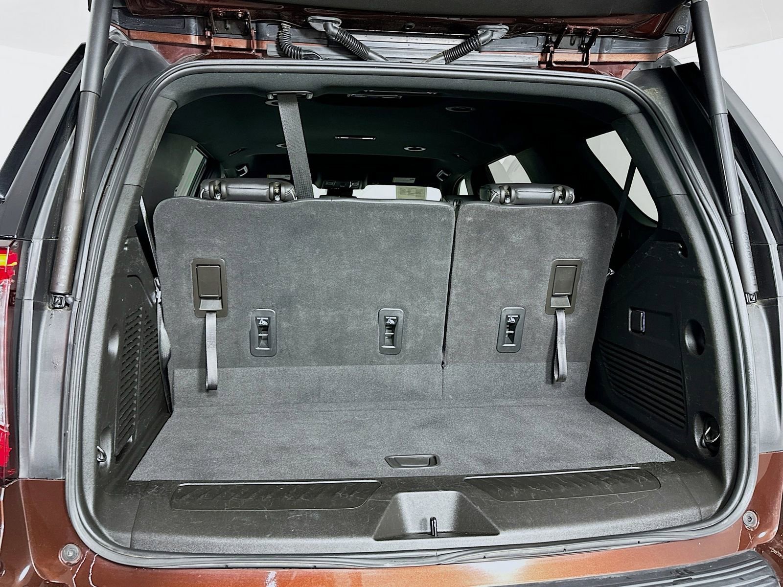 2023 GMC Yukon SLT - Photo 9