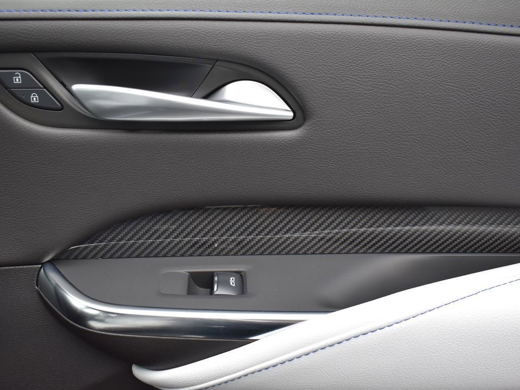 2025 CADILLAC XT4 - Image 34