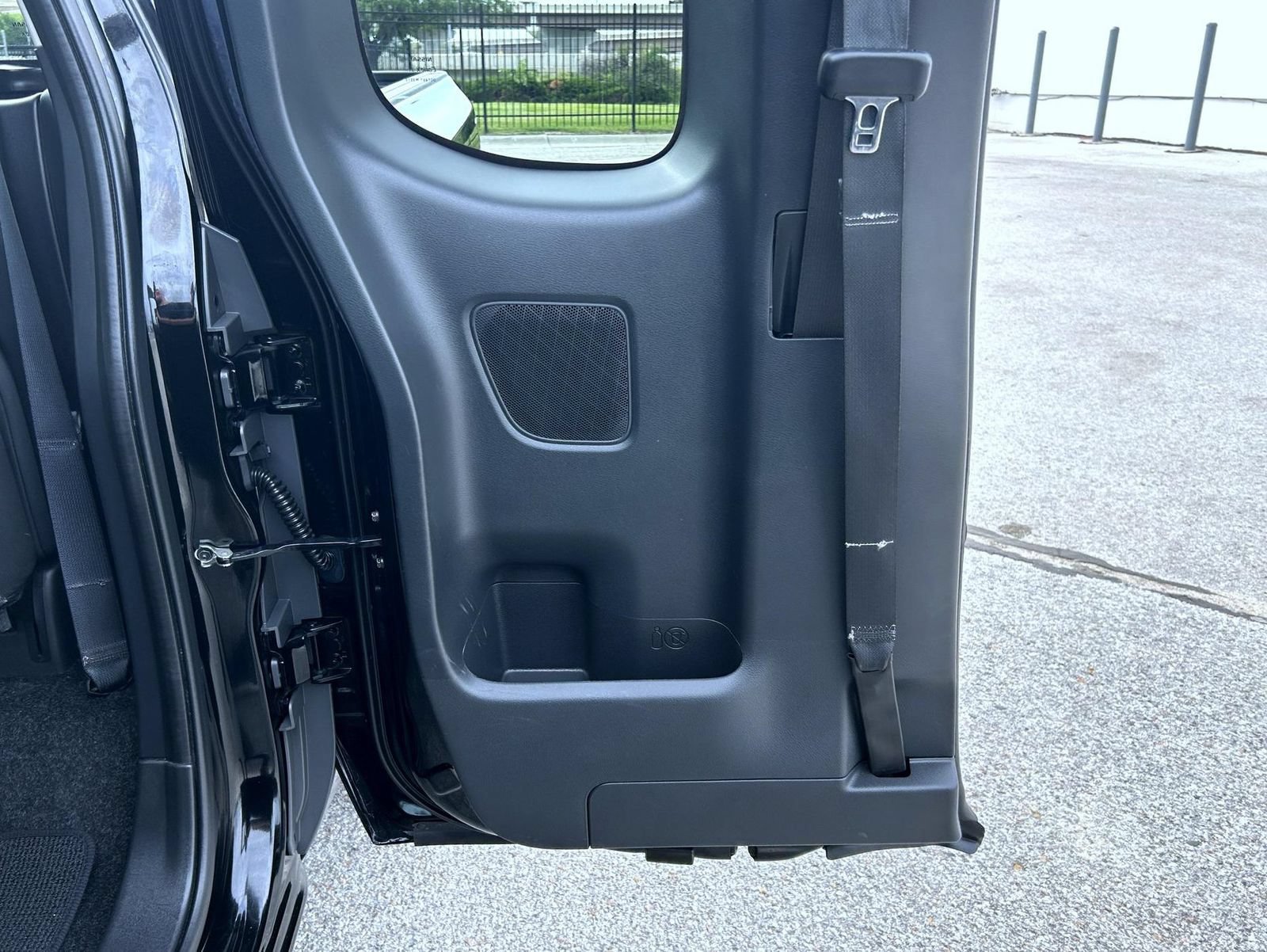 2022 Nissan Frontier SV - Photo 18