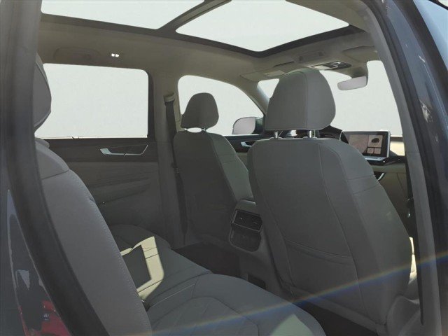 2026 Volkswagen Atlas SEL Premium R-Line - Photo 8