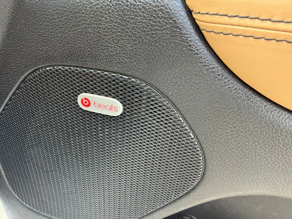 Used 2016 White Dodge Citadel image 15