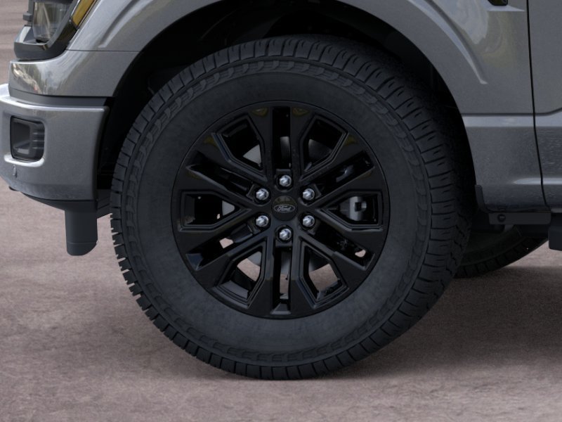New 2026 Carbonized Gray Metallic Ford XLT image 19