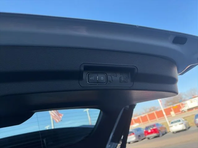 New 2026 Space White Metallic Ford Tremor® image 45
