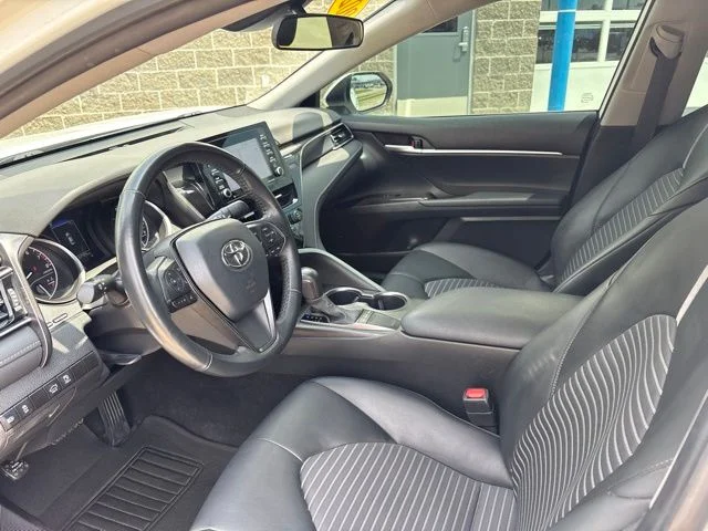 Used 2023 White Toyota SE image 16