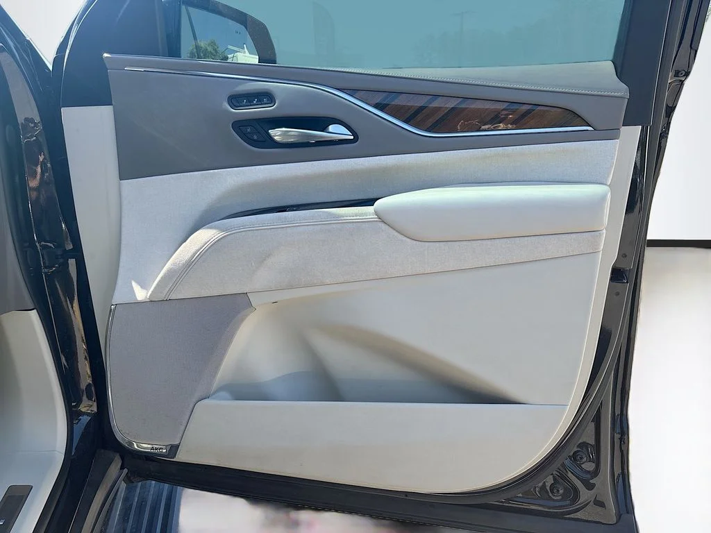 Used 2022 Black Cadillac Sport Platinum image 29