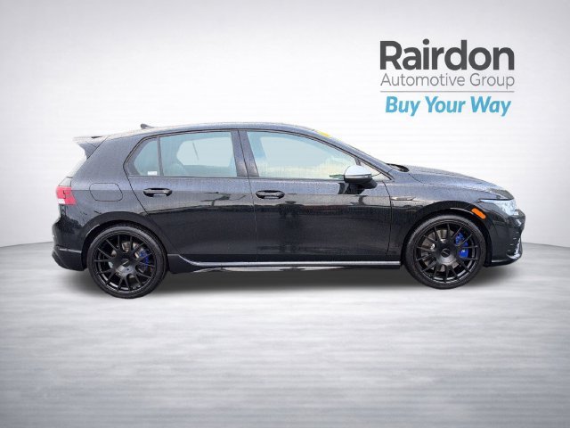 Used 2024 Mythos Black Metallic Volkswagen 2.0T image 8
