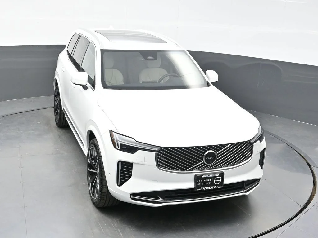 New 2026 Crystal White Volvo Plus image 30