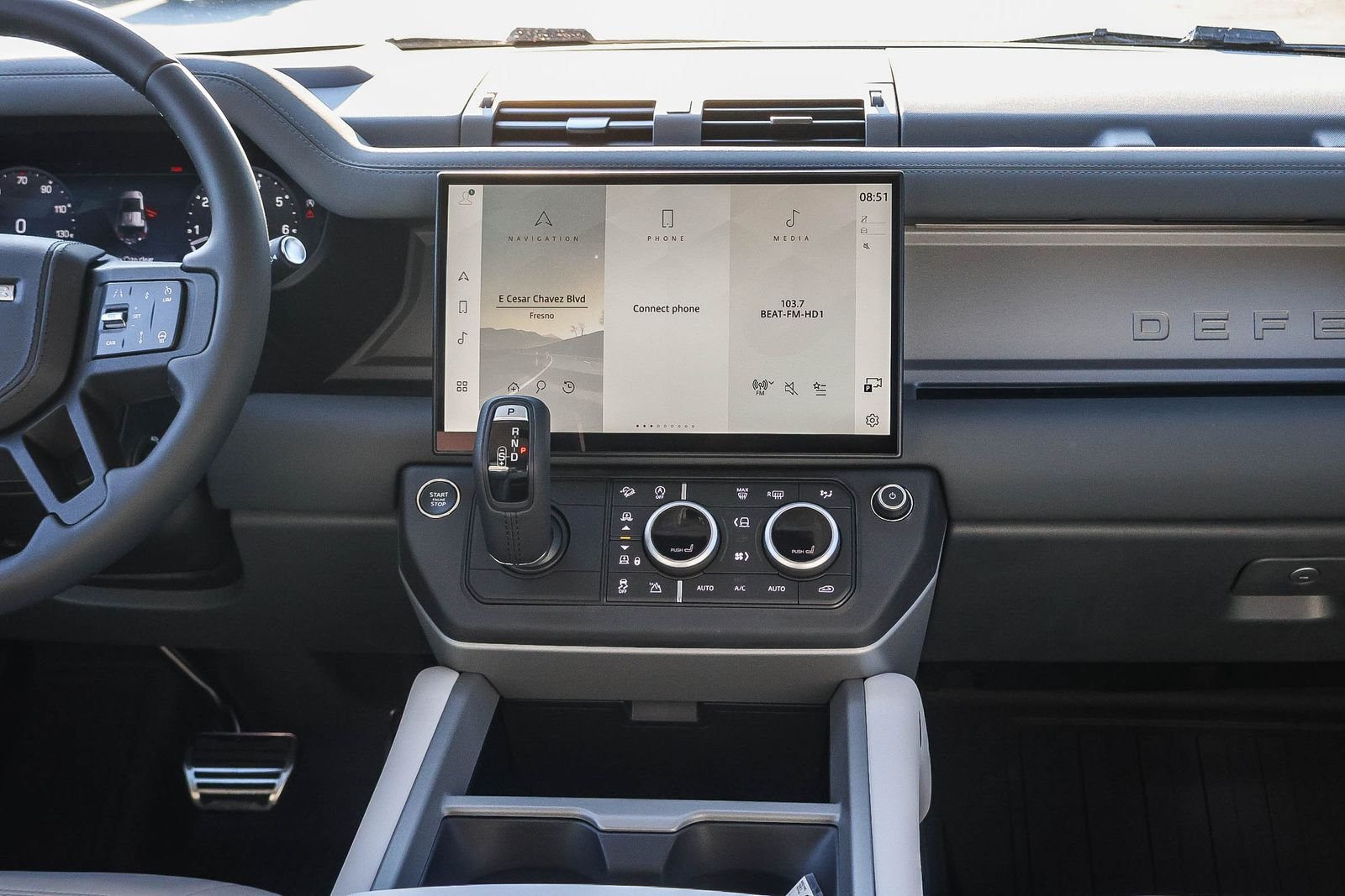 2026 Land Rover Defender X - Photo 21