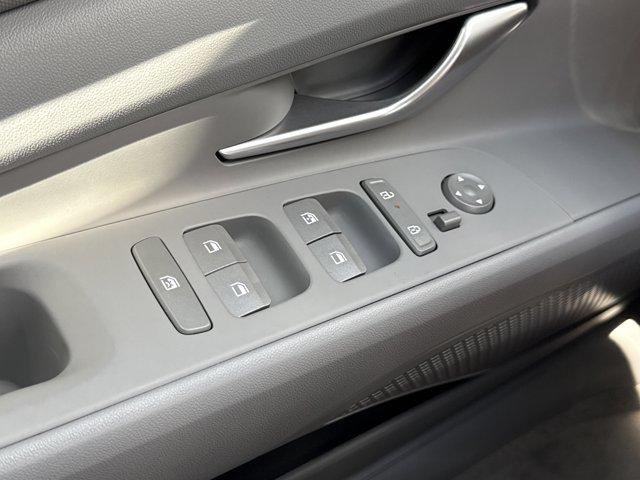 New 2026 Serenity White Hyundai SEL Sport image 15