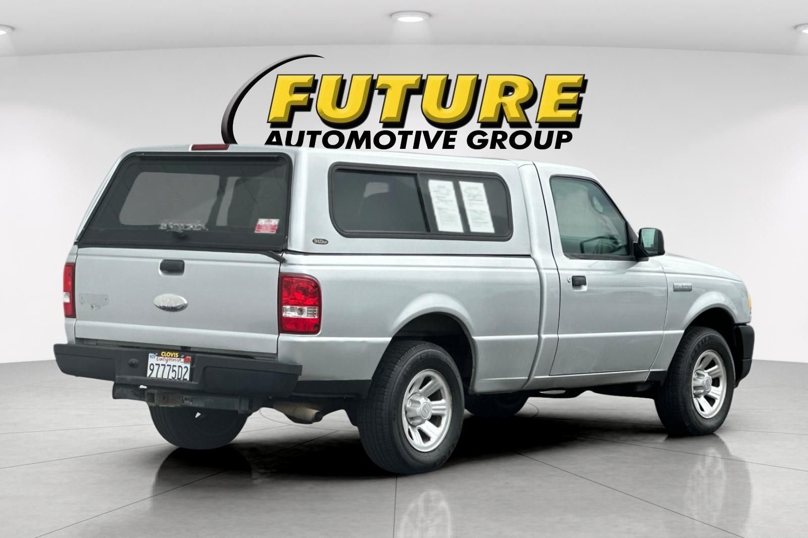 Used 2009 Silver Ford  image 3