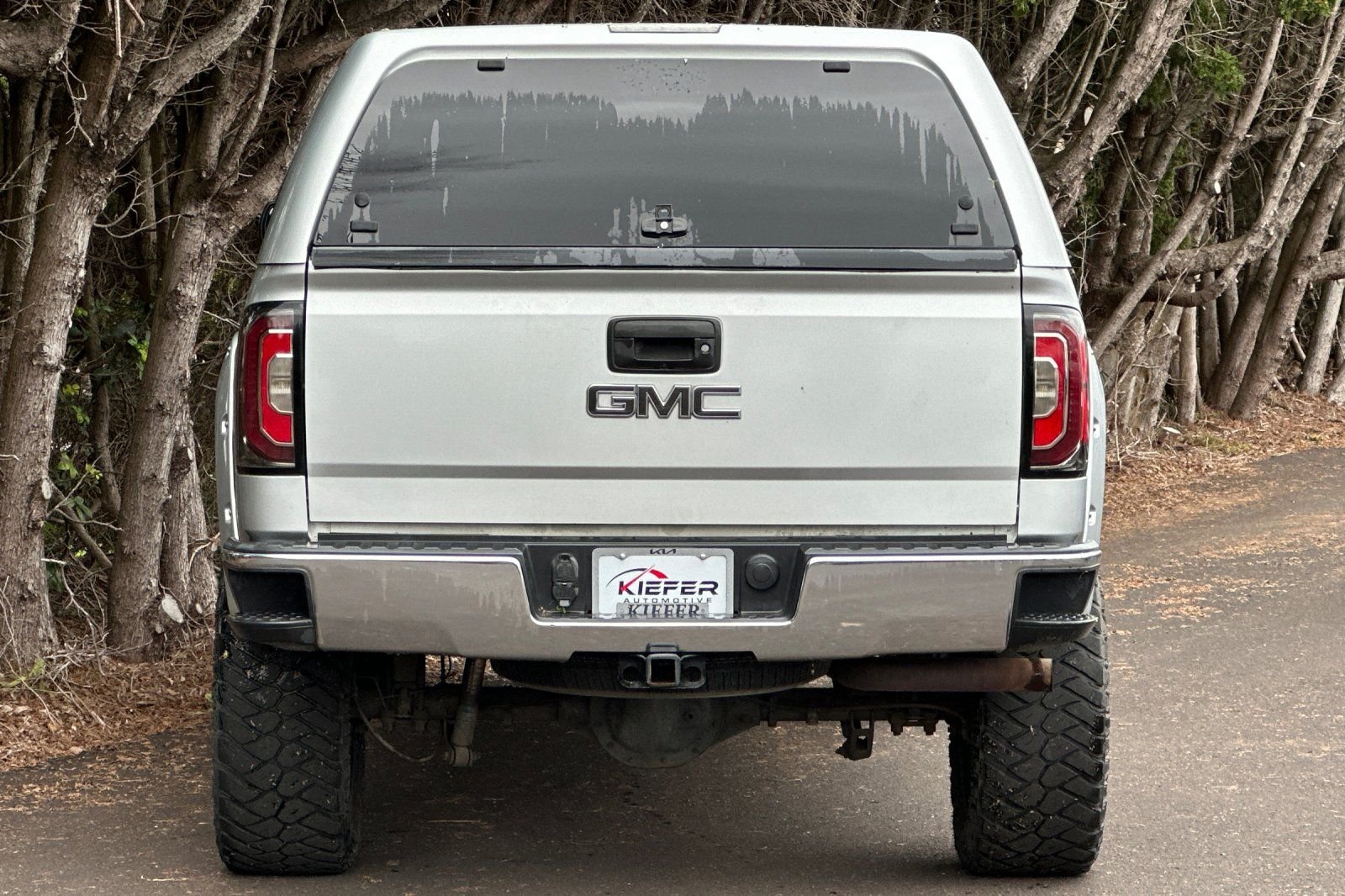 Used 2016 Silver GMC SLT image 5