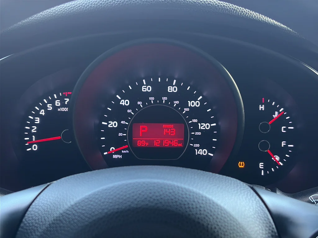 Used 2019 Titanium Gray Kia  image 23
