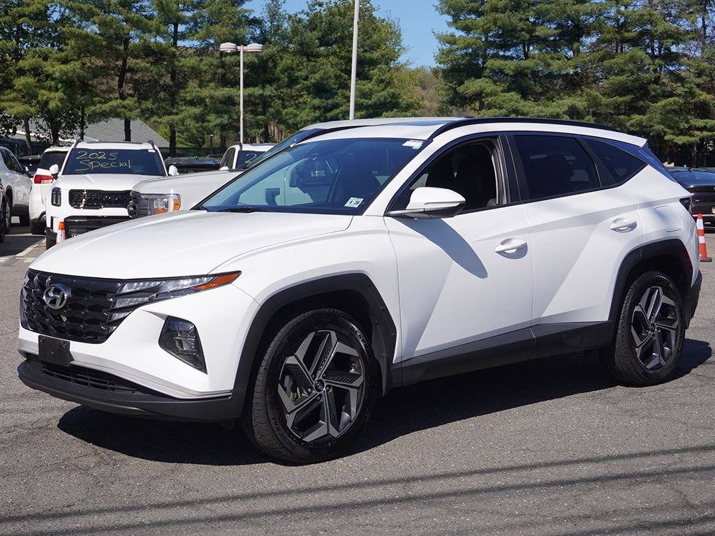 Used 2023 White Hyundai SEL image 9