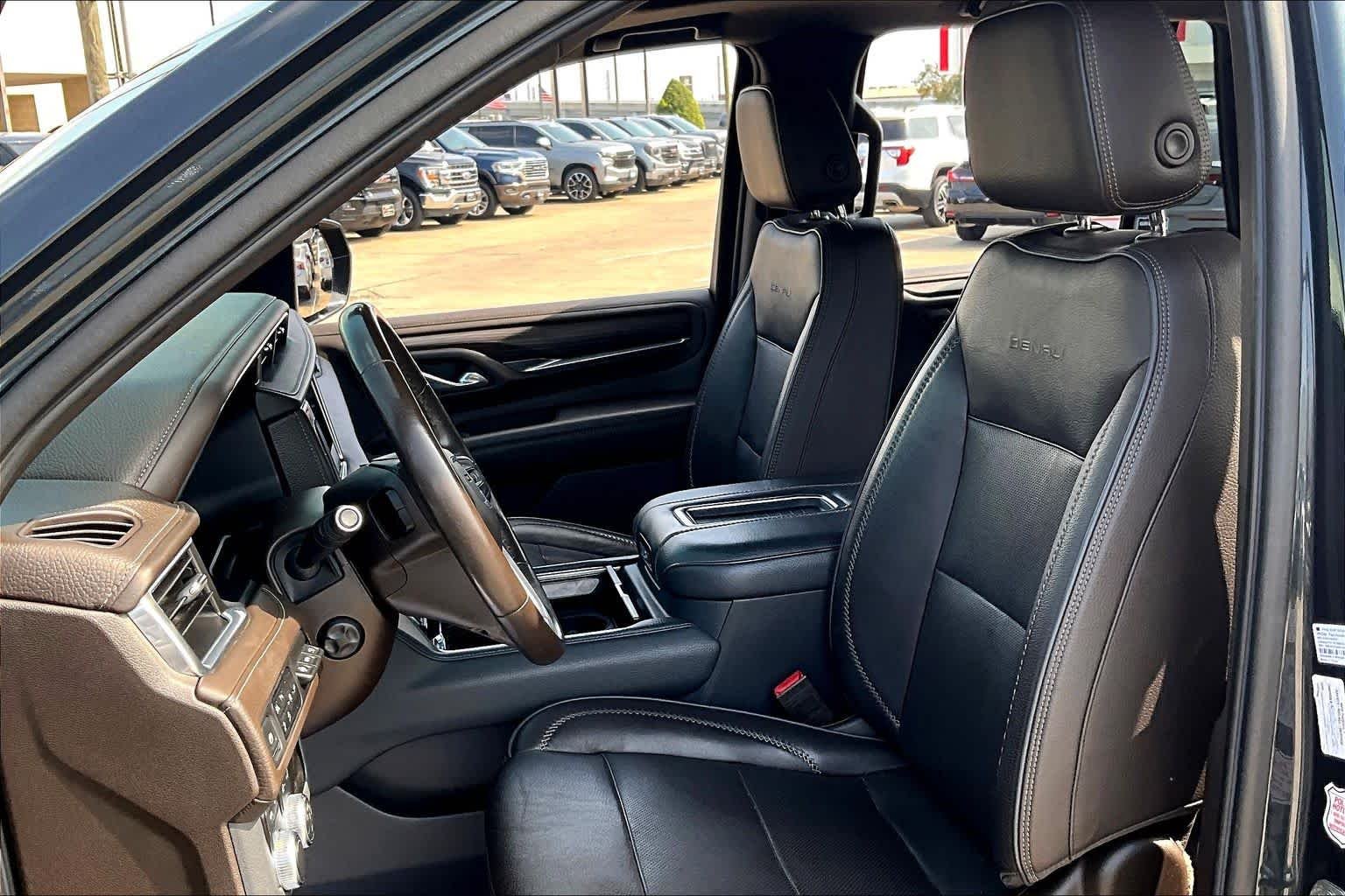 2021 GMC Yukon Denali - Photo 20