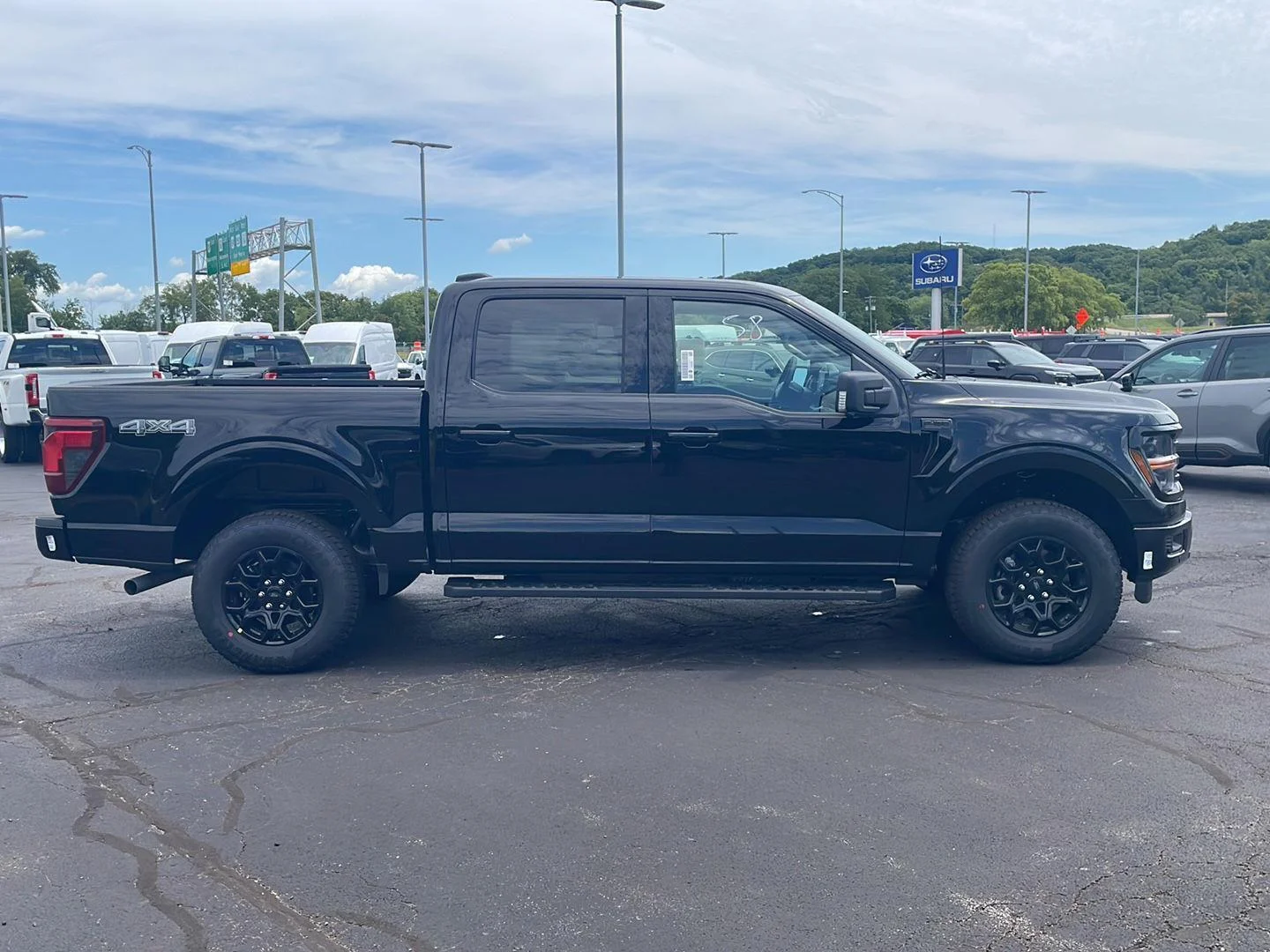 New 2026 Agate Black Metallic Ford XLT image 9