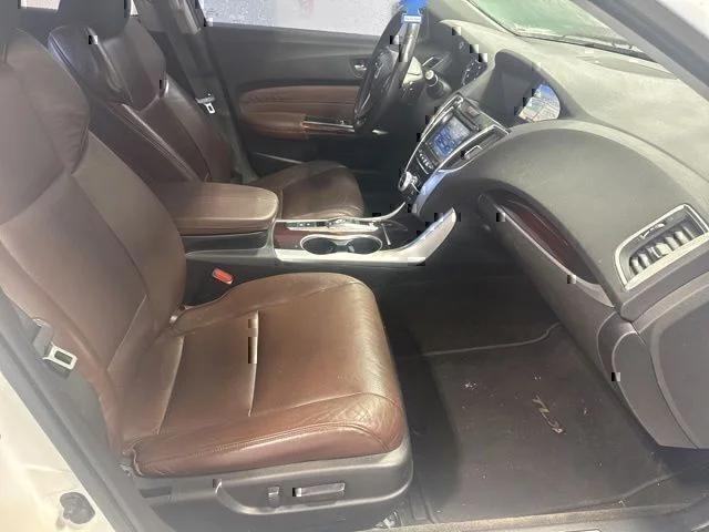 Used 2015 White Acura V6 Tech image 25