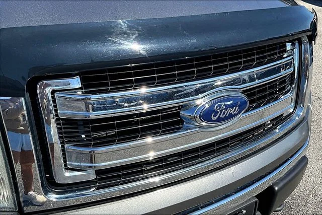 Used 2013 Gray Ford XLT image 30