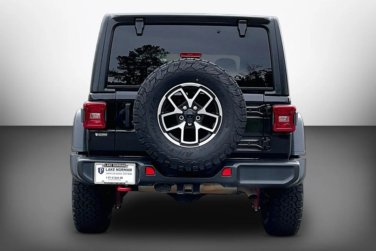 Certified Used 2024 Black Jeep Rubicon image 7