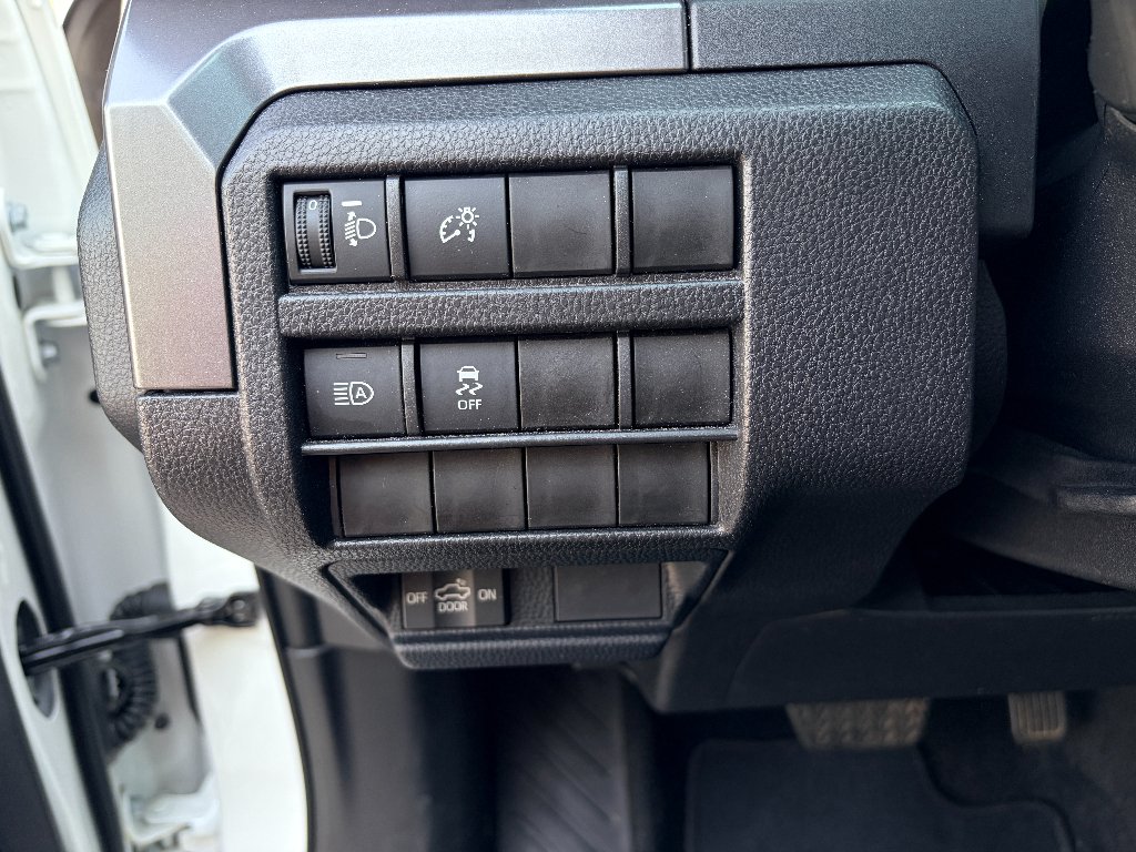 Used 2026 Ice Cap Toyota SR5 image 22