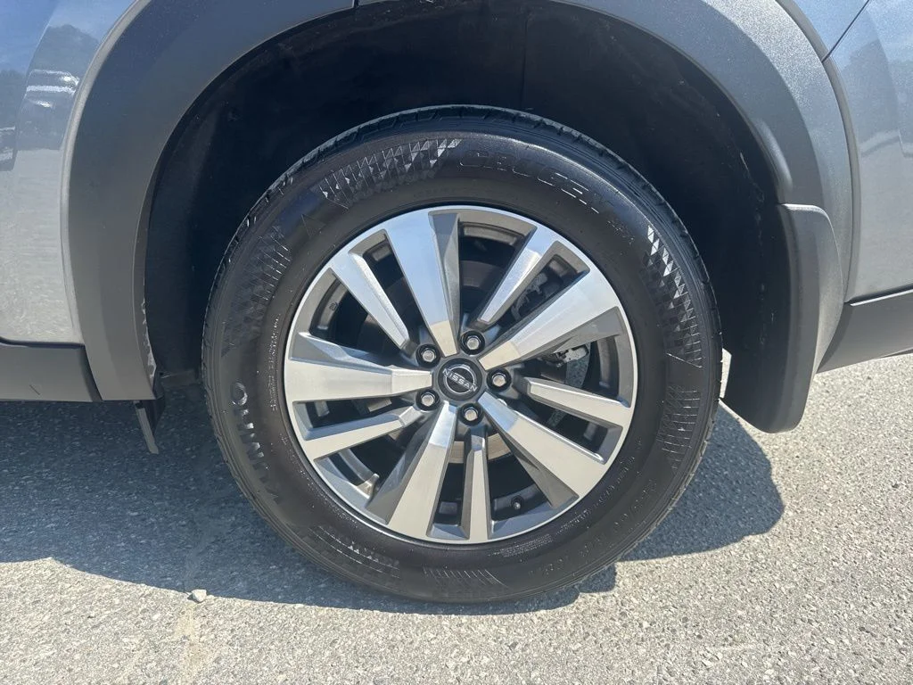 Used 2025 Gray Nissan SL image 32