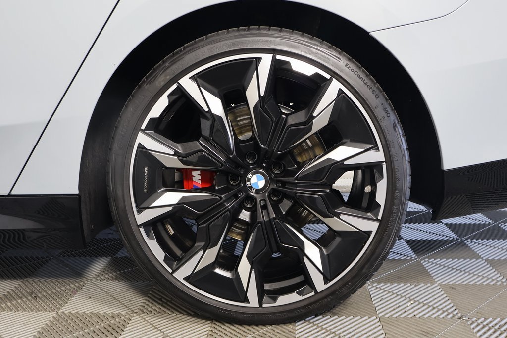 Used 2026 Brooklyn Grey Metallic BMW 530i image 16