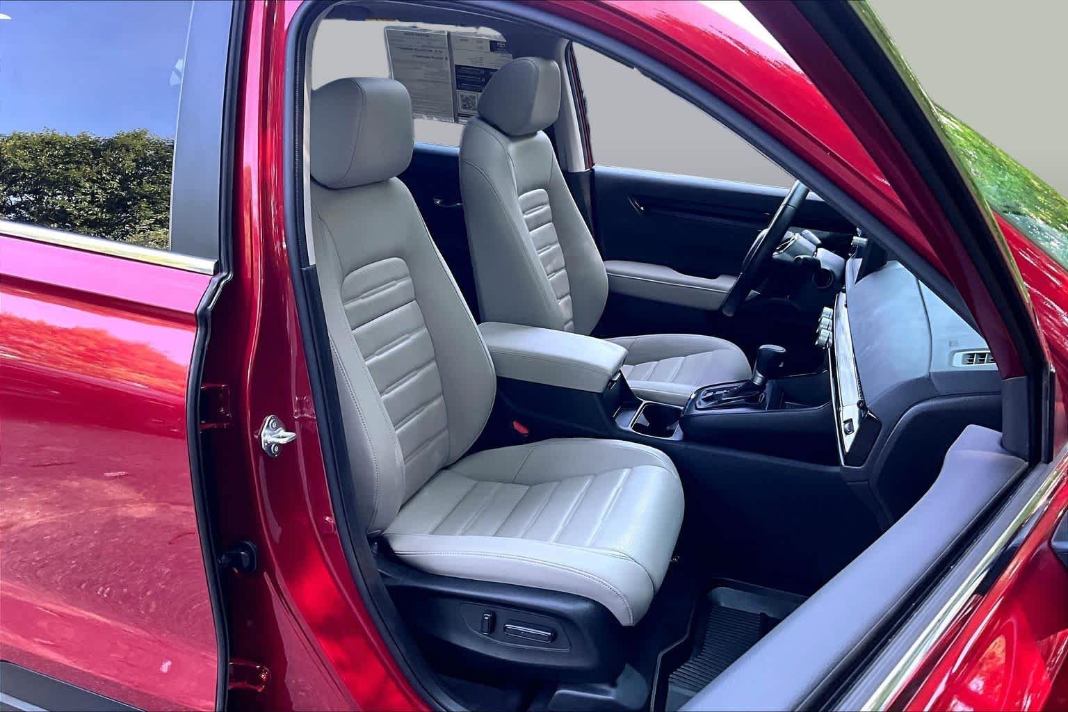 Used 2026 Radiant Red Metallic Honda EX-L image 8
