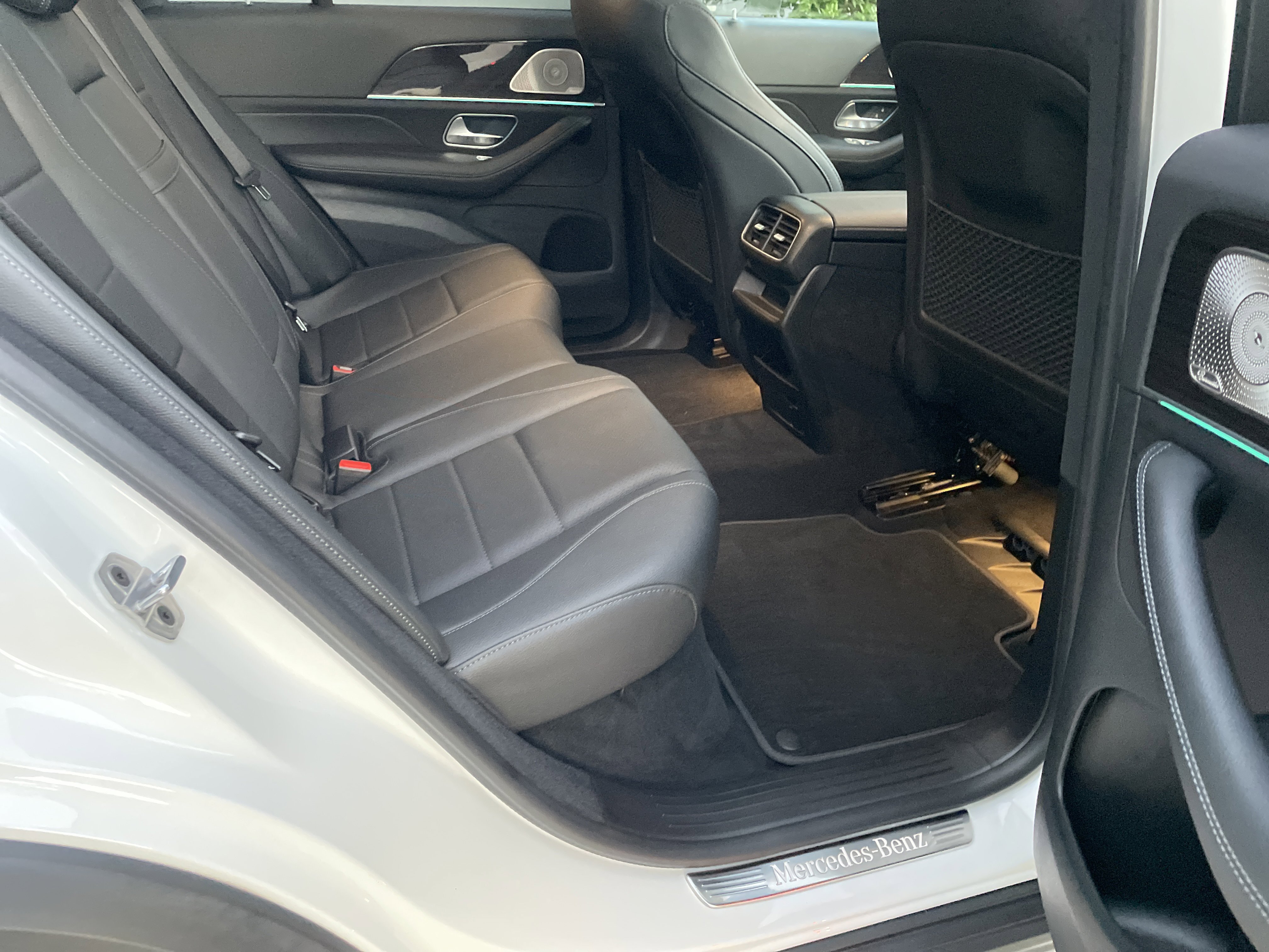 Certified Used 2023 Polar White Mercedes-Benz GLE 350 SUV image 42