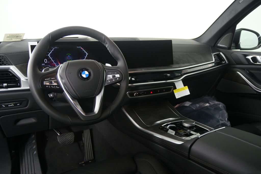 Used 2026 Blue Ridge Mountain Metallic BMW xDrive40i image 17
