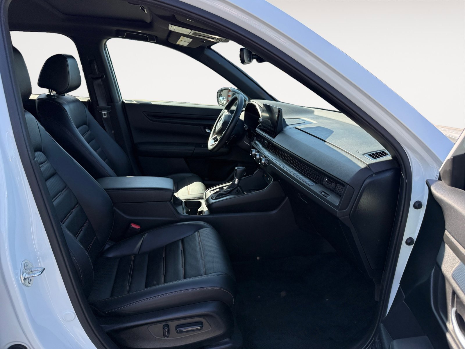 Used 2024 Platinum White Pearl Honda Sport-L image 19